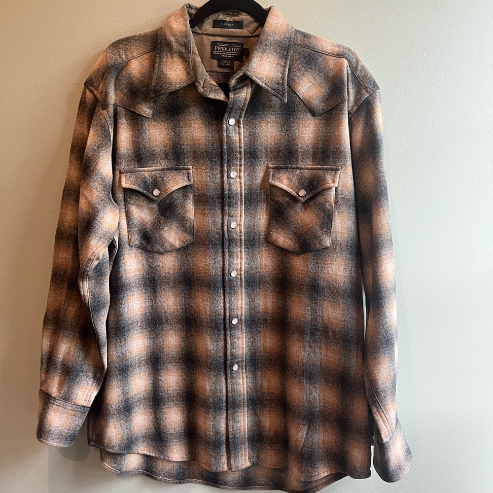 Pendleton Men’s Canyon Shirt - Size large